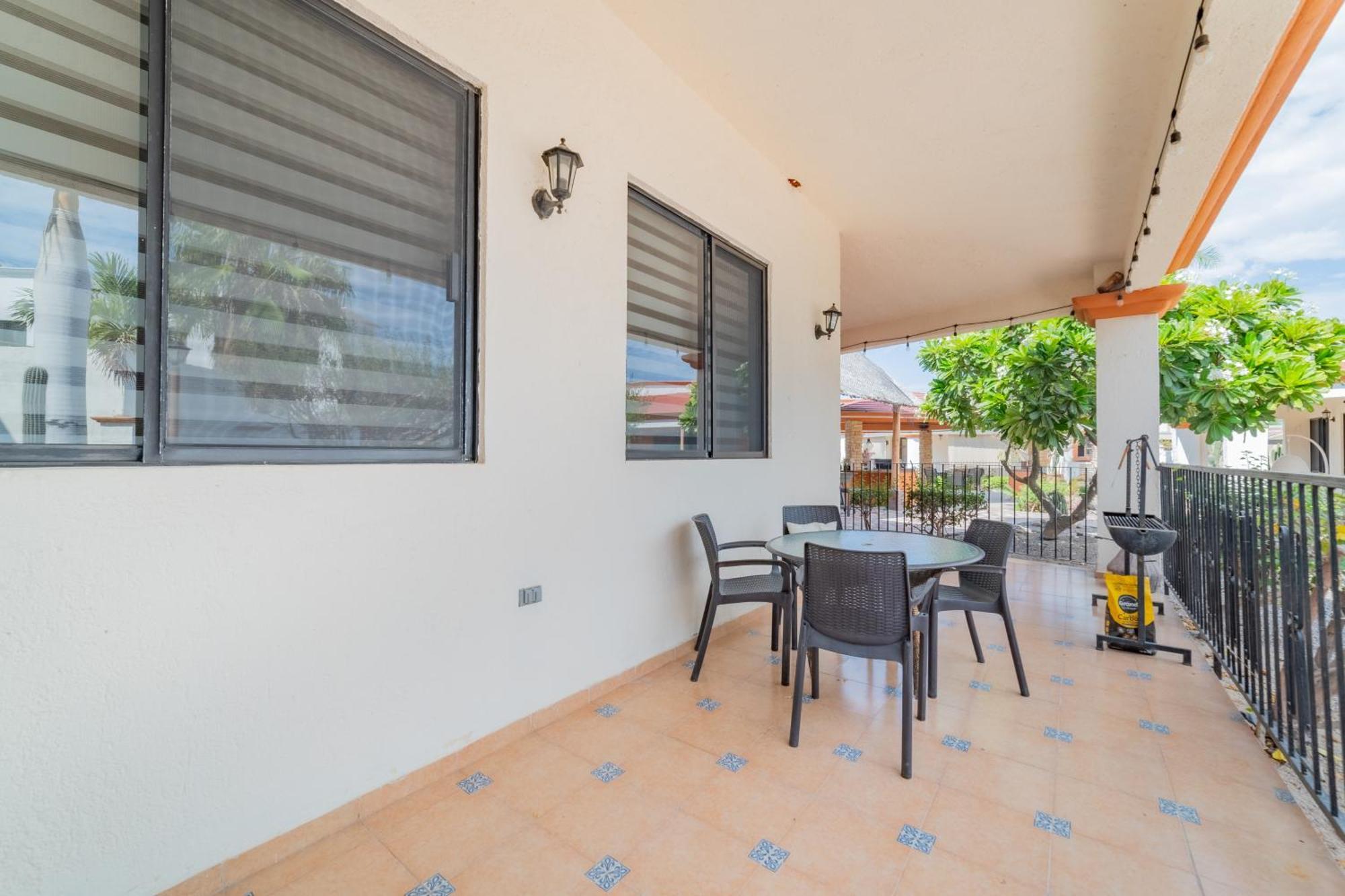 Gobaja Villas 3 Bedroom لاباز المظهر الخارجي الصورة